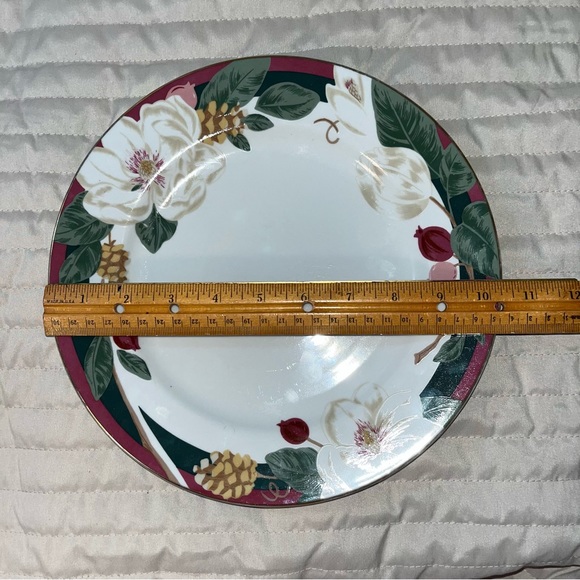 VTG TIENSHAN Magnolia fine China plate Holiday dinner serving candles 10 5/8 in. - Picture 4 of 5